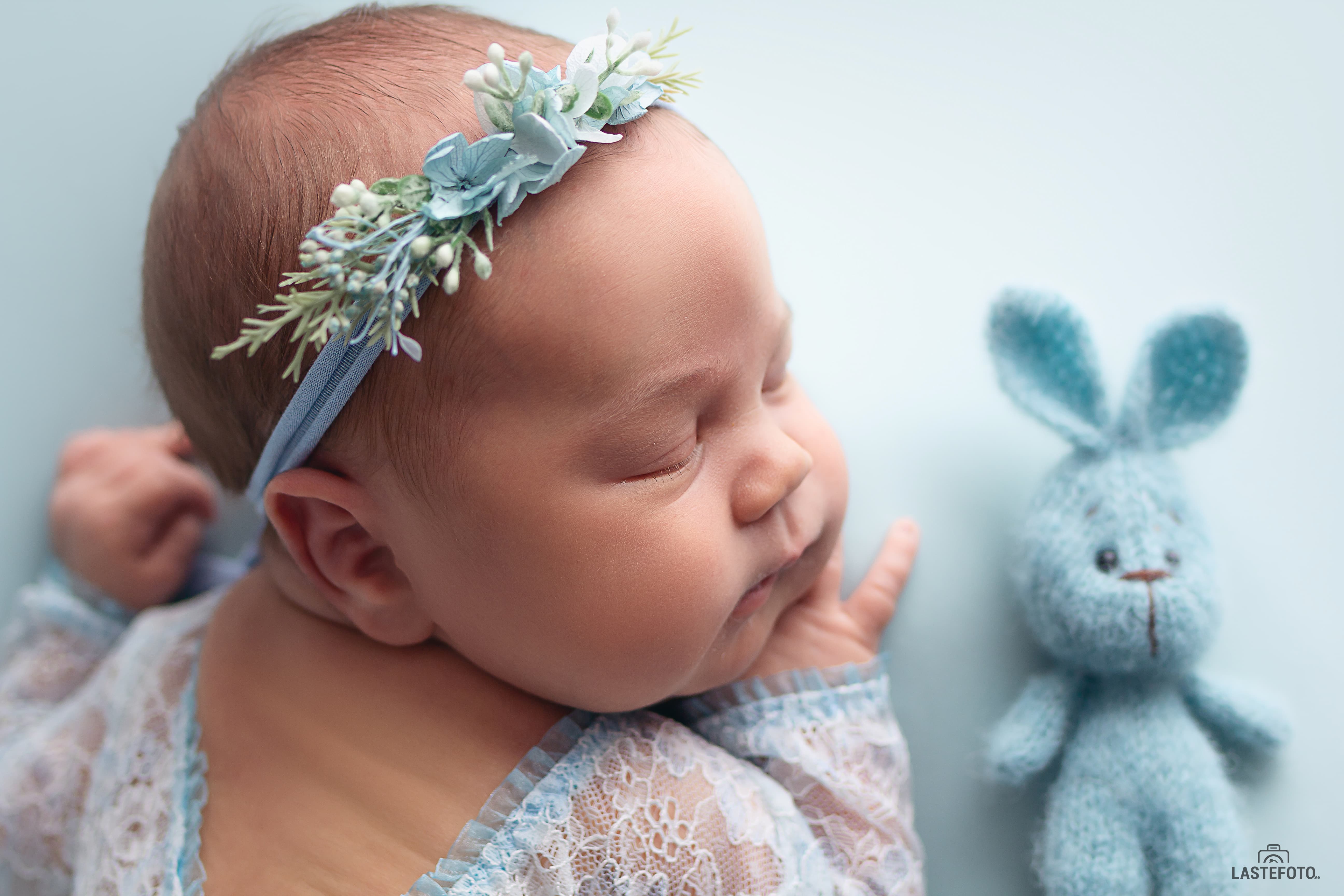 Newborn photo shoot in Tallinn