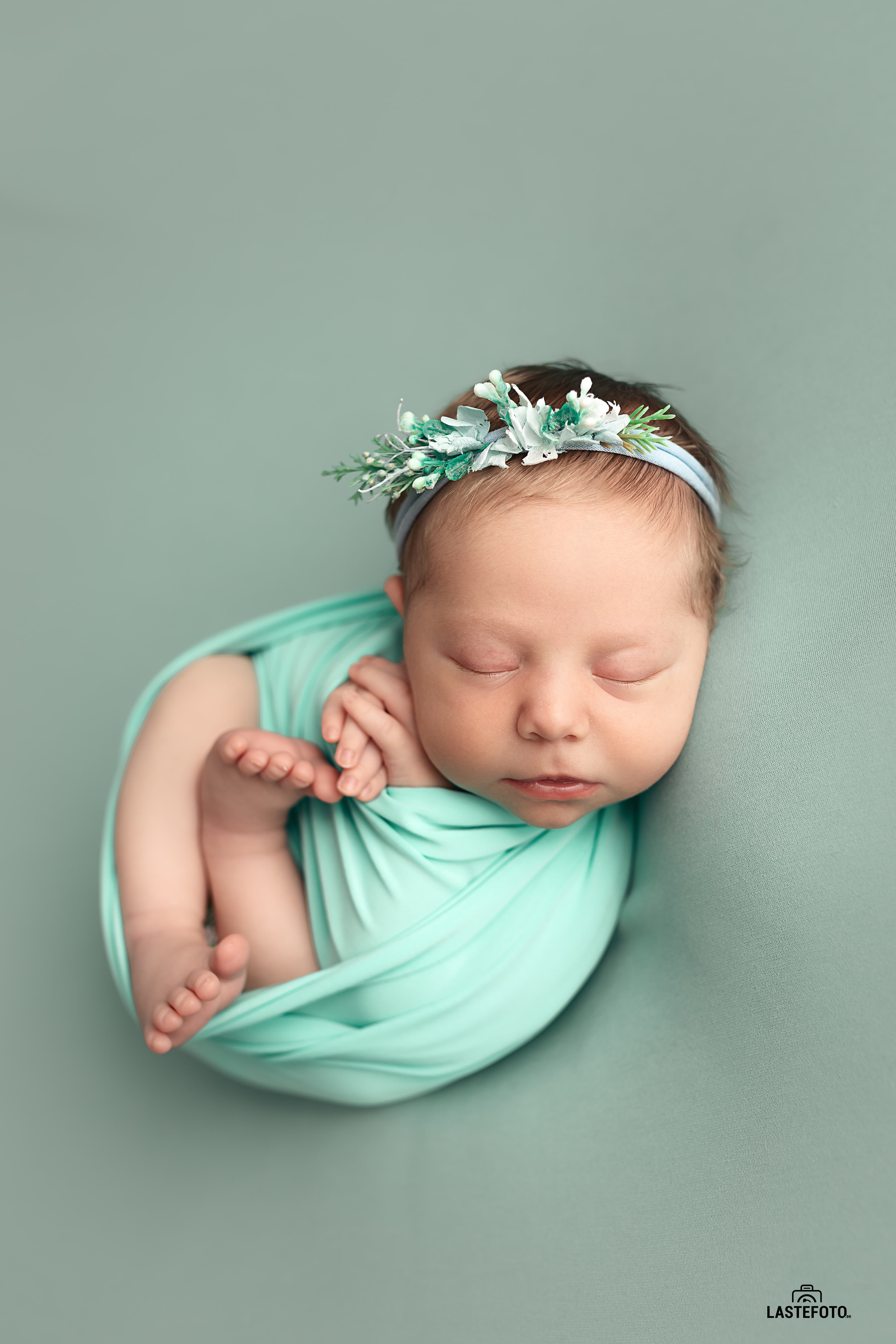 Fine Art Newborn Photography Posing Techniques