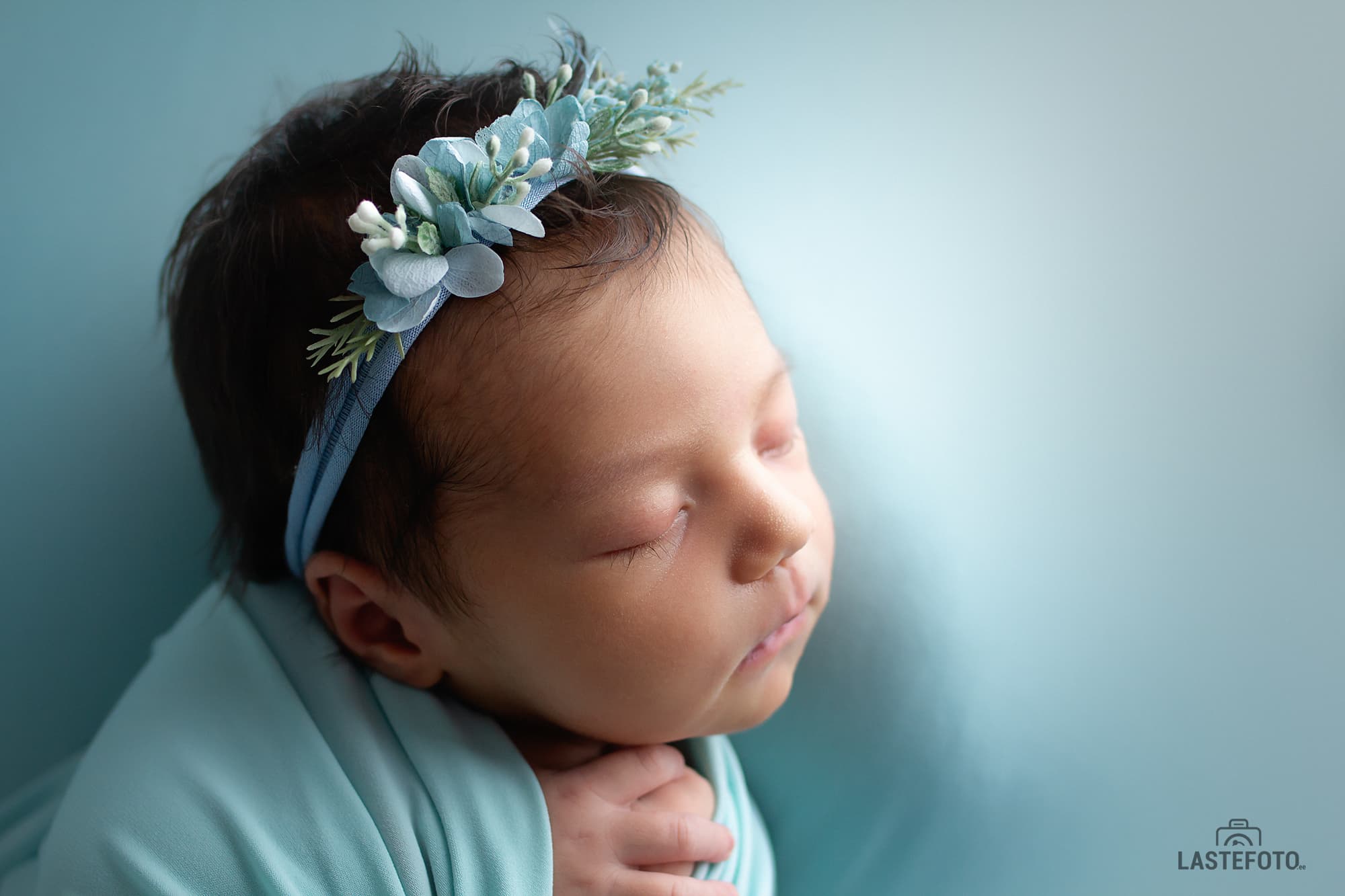 newborn photo shoot in Tallinn