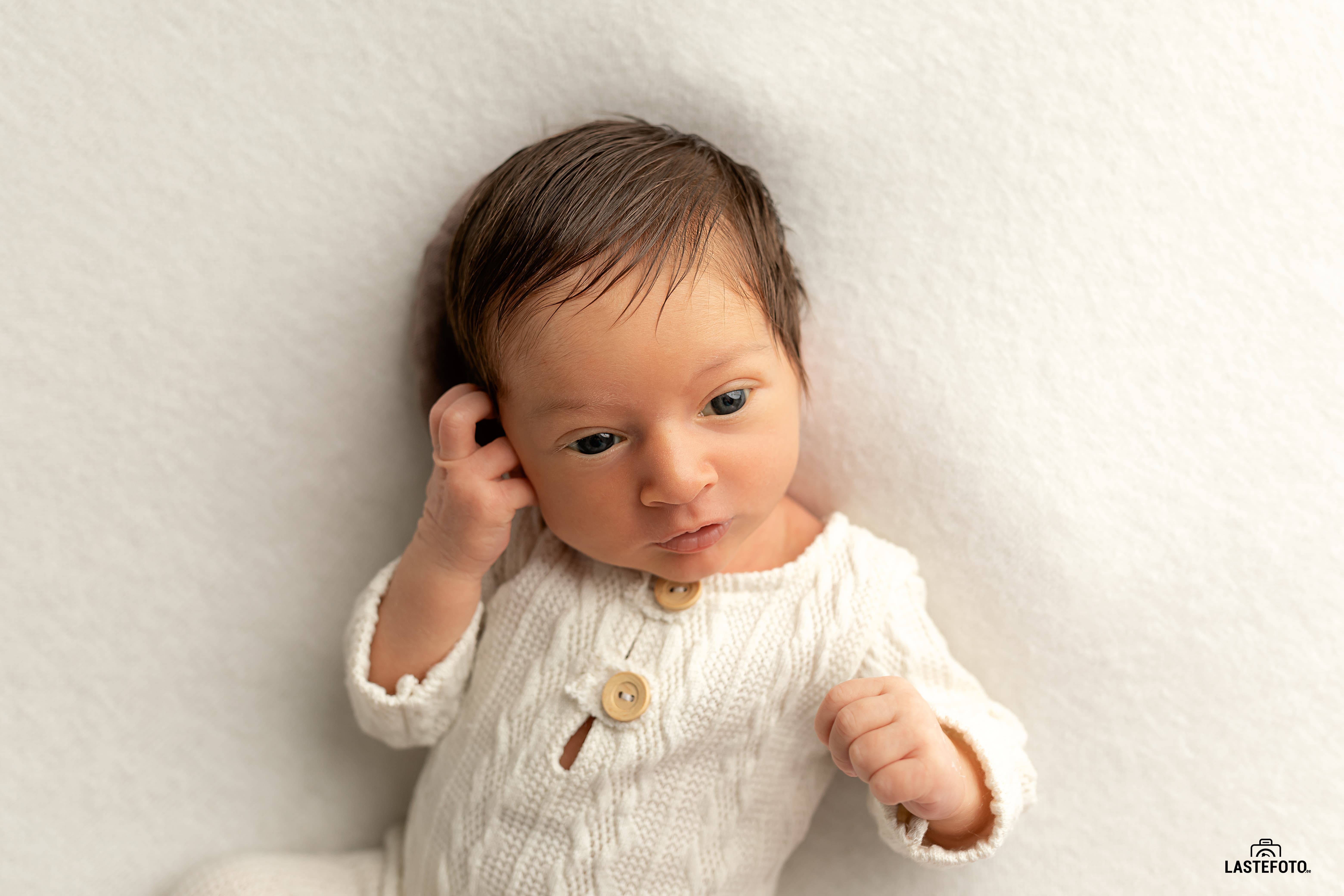 Newborn photo shoot in the studio in Tallinn