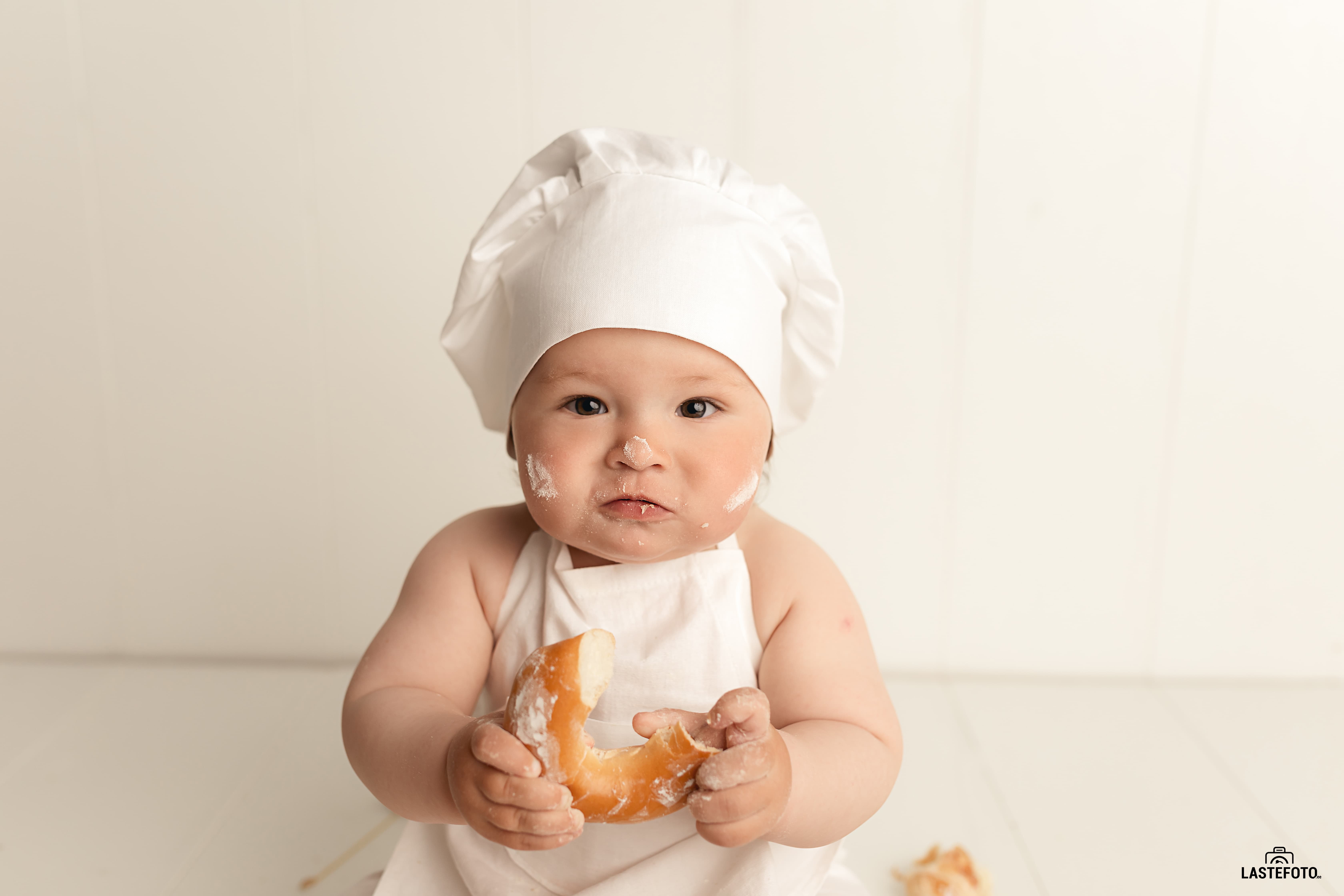 Baby photo shoot in the studio